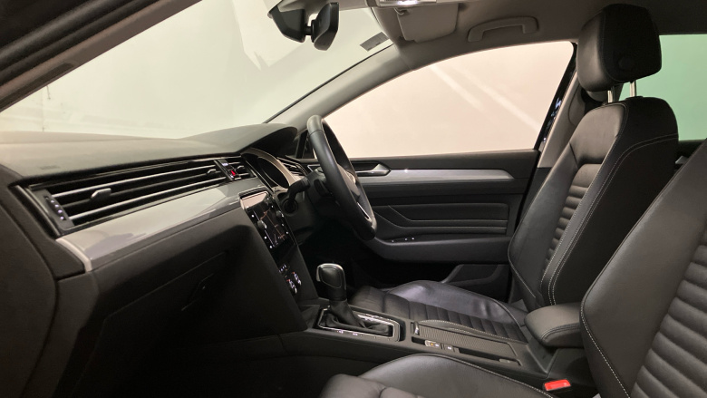 Volkswagen Passat 1.5 TSI EVO SEL 5dr DSG Petrol Estate